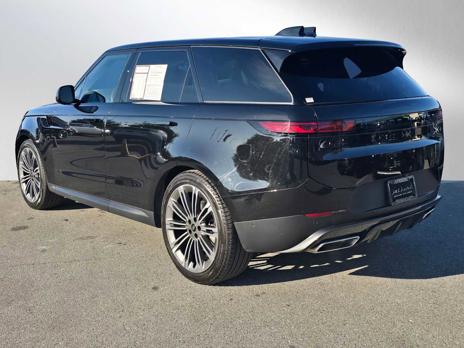 Certified 2025 Land Rover Range Rover Sport SE image 3