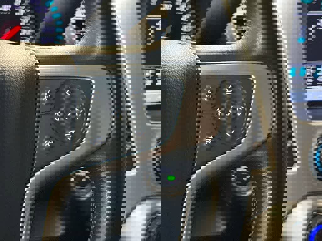 Used 2018 GMC Yukon SLT w/ Open Road Package image 26