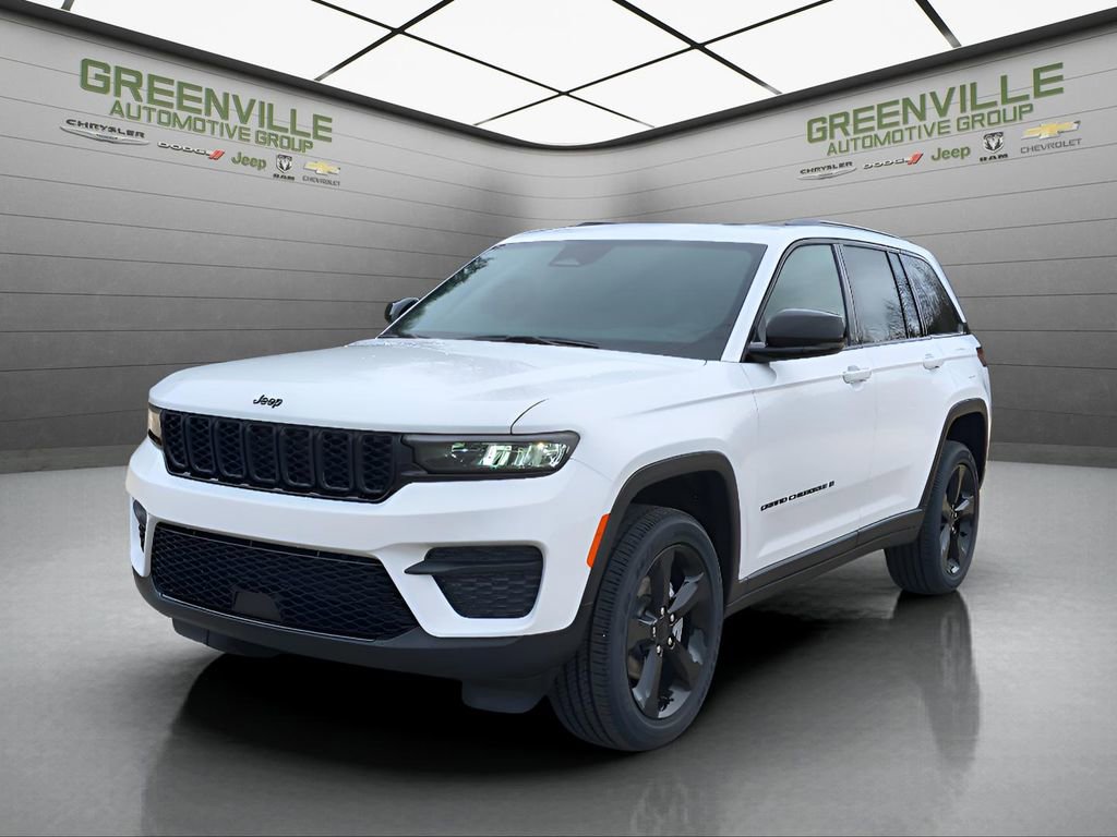New 2025 Jeep Grand Cherokee Altitude image 1