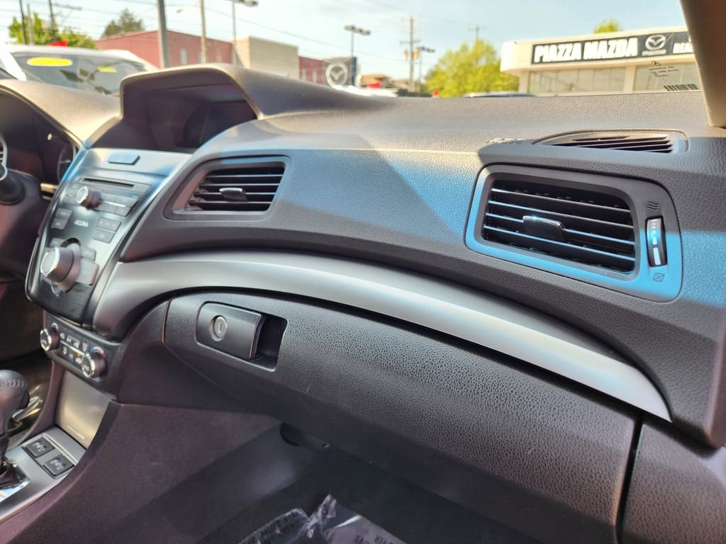 Used 2015 Acura ILX FWD image 17
