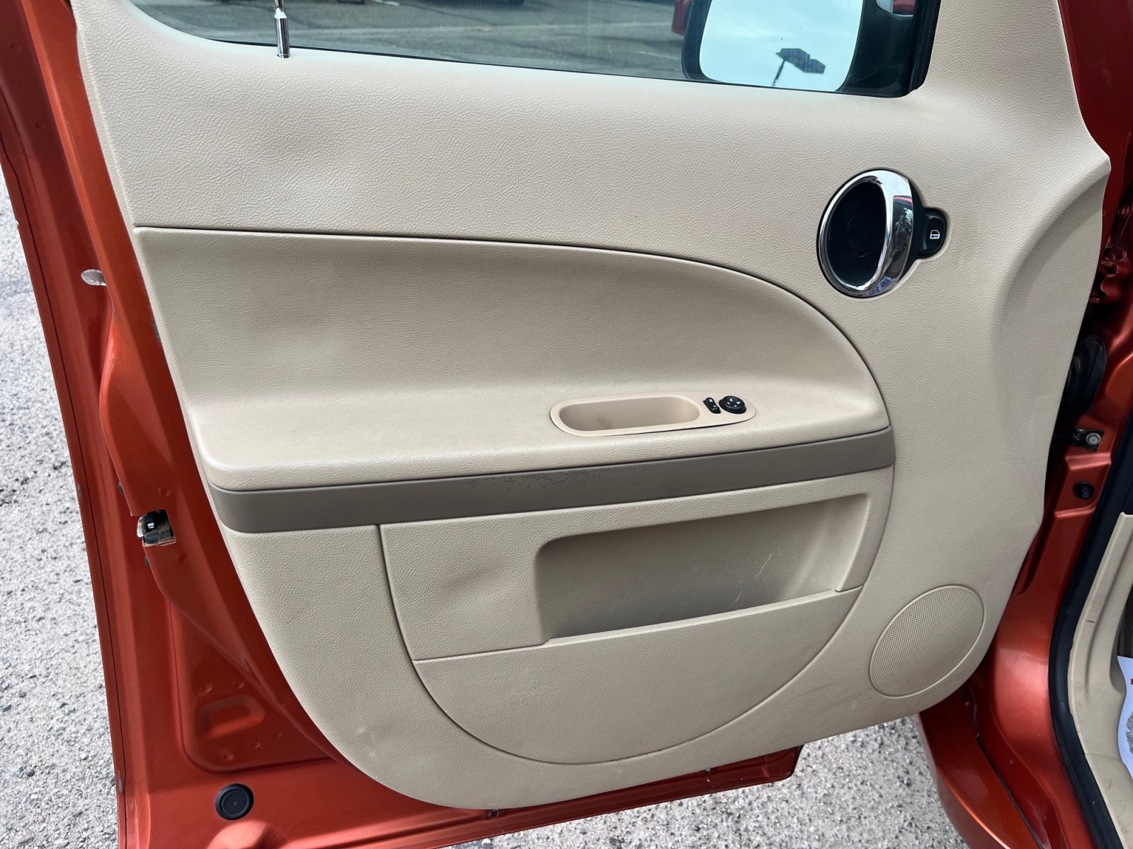 Used 2007 Chevrolet HHR LT image 13