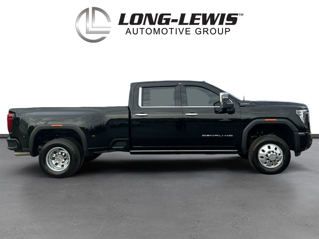 Used 2024 GMC Sierra 3500 Denali Ultimate AWD/4WD image 8