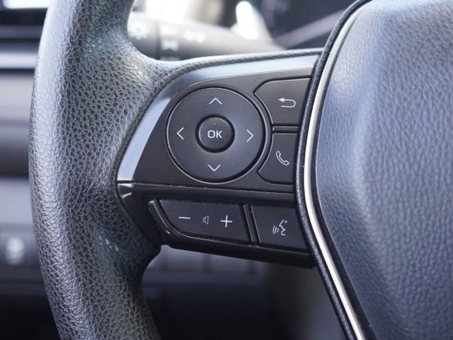Used 2020 Toyota Camry LE w/ Carpet Mat Package FWD image 20