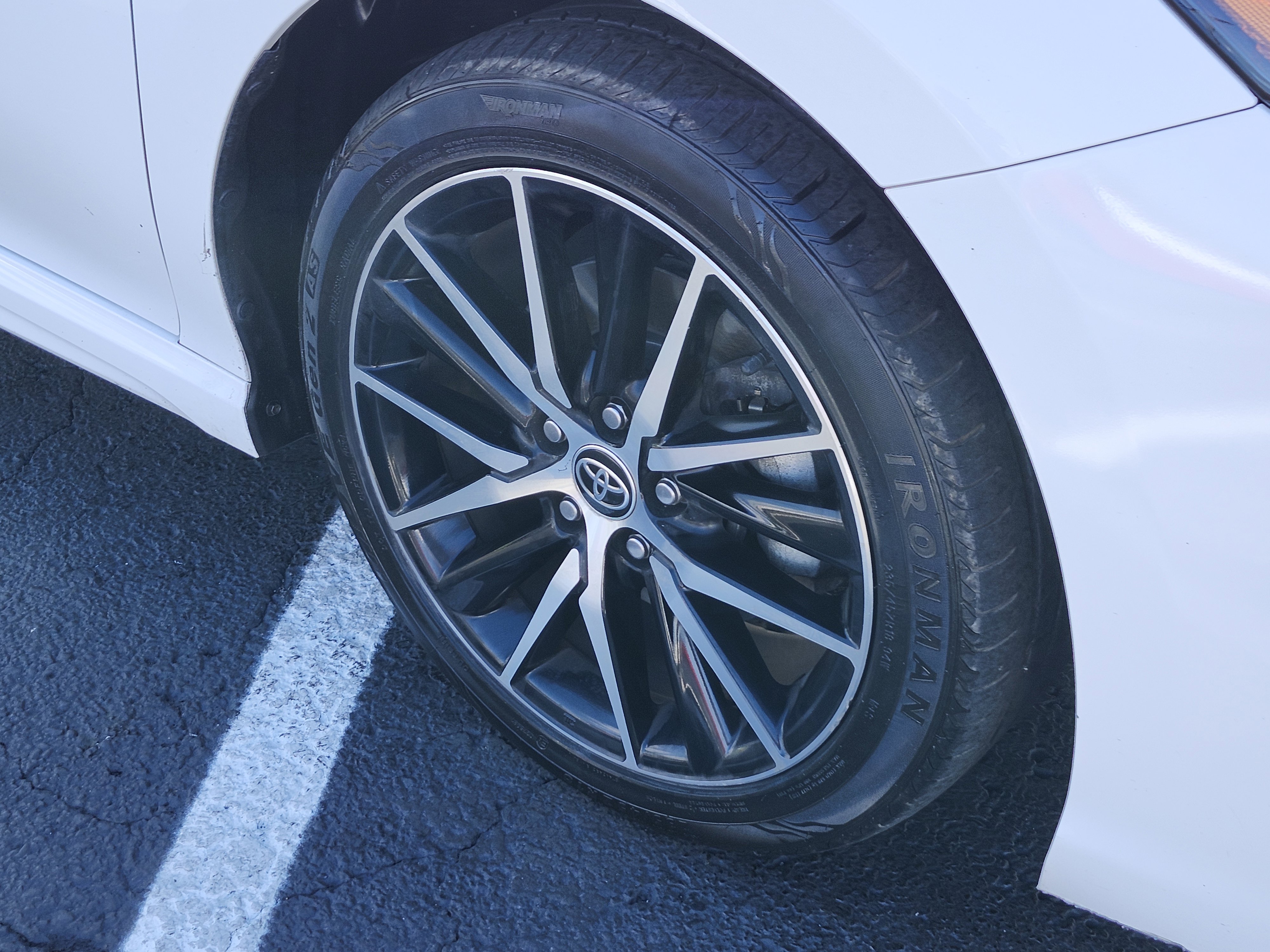 Used 2023 Toyota Camry SE image 7