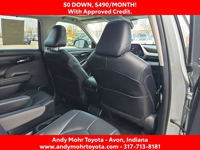 Used 2020 Toyota Highlander XLE image 34