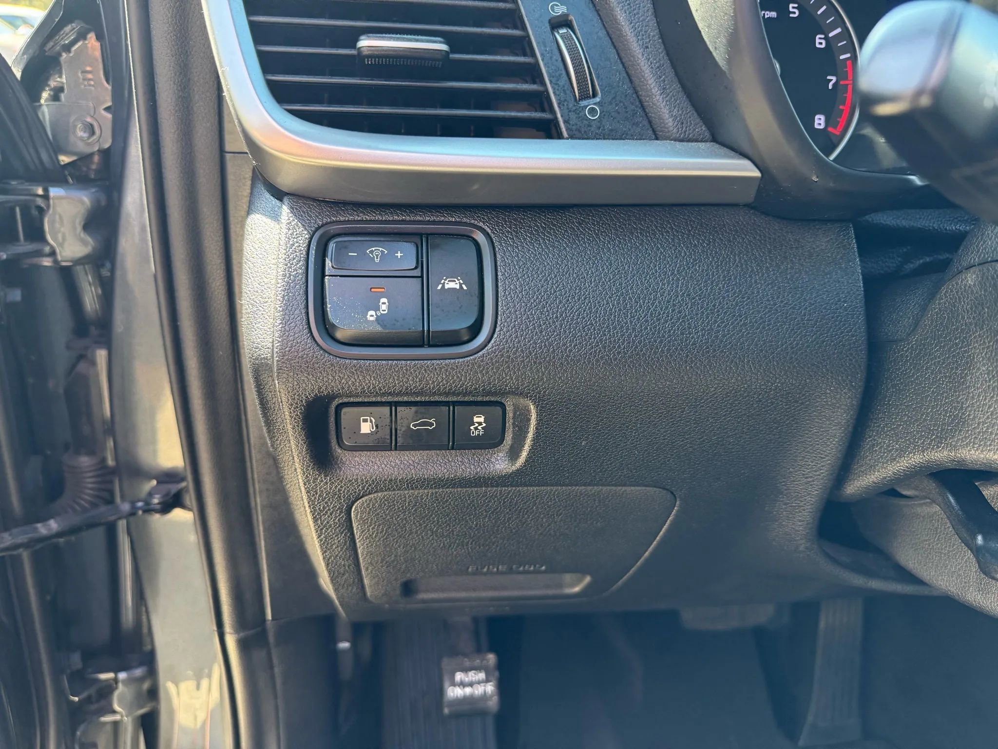 Used 2020 Kia Optima LX image 16