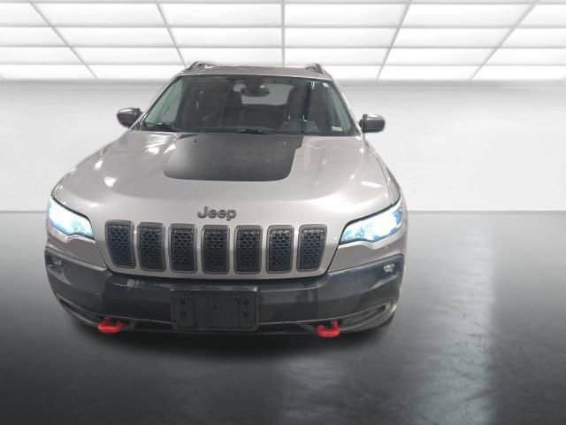 Used 2019 Jeep Cherokee Trailhawk image 10