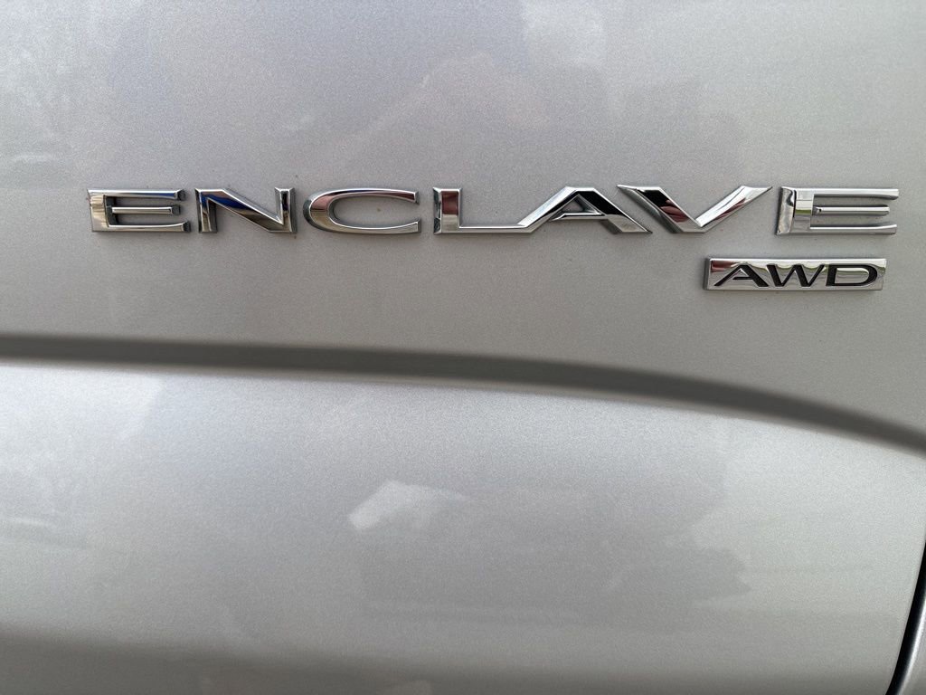 Used 2018 Buick Enclave Premium w/ LPO, Hit The Road Package AWD/4WD image 7