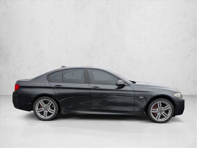 Used 2011 BMW 550i Sedan image 4