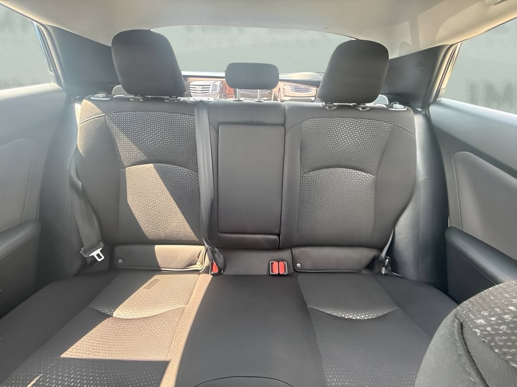 Used 2021 Toyota Prius LE FWD image 6