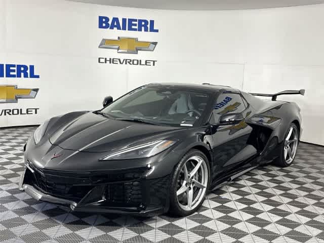 Used 2025 Chevrolet Corvette E-Ray AWD/4WD image 1