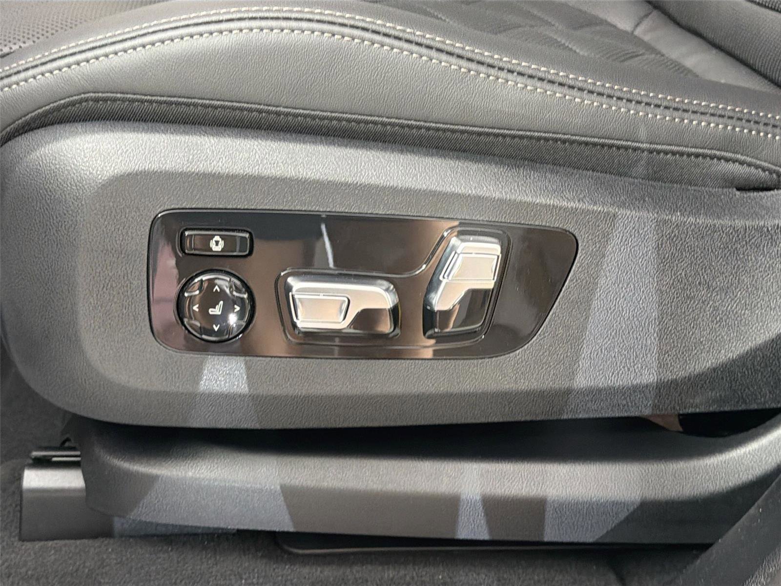 New 2027 BMW X7 xDrive40i AWD/4WD image 19