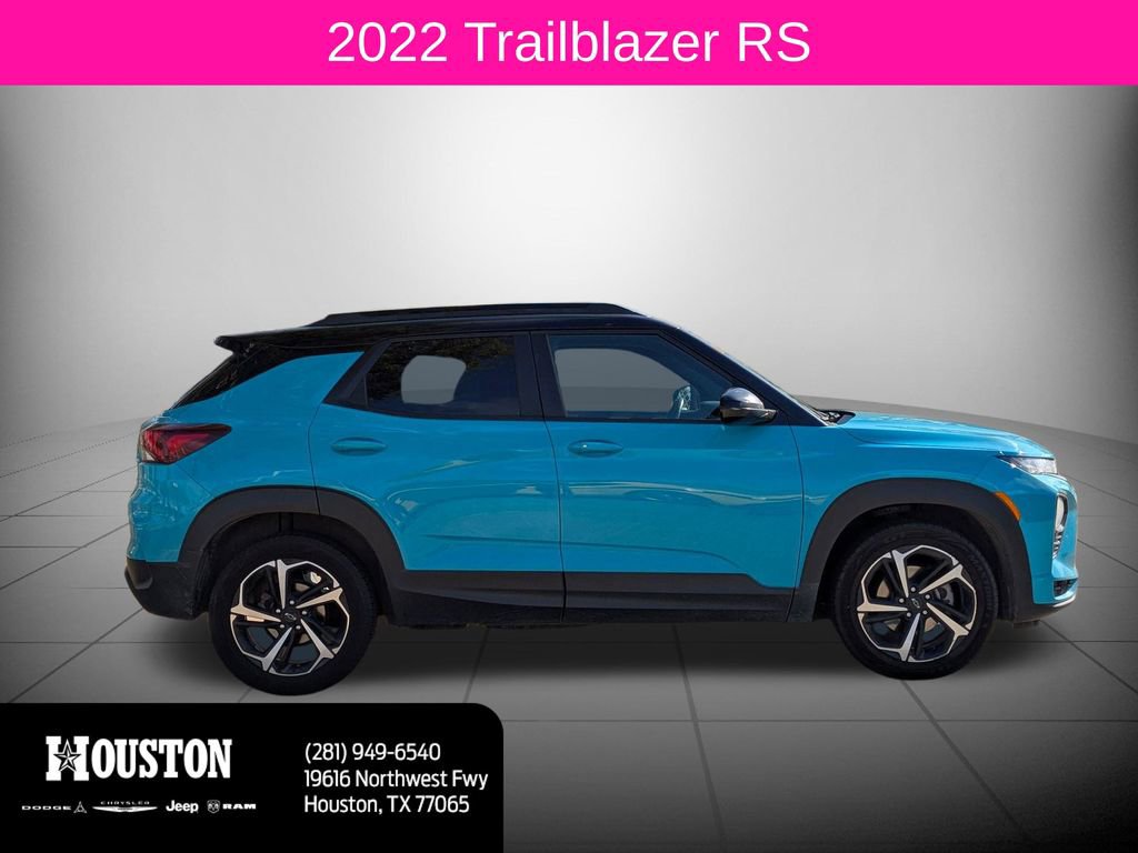 Used 2022 Chevrolet TrailBlazer RS image 2