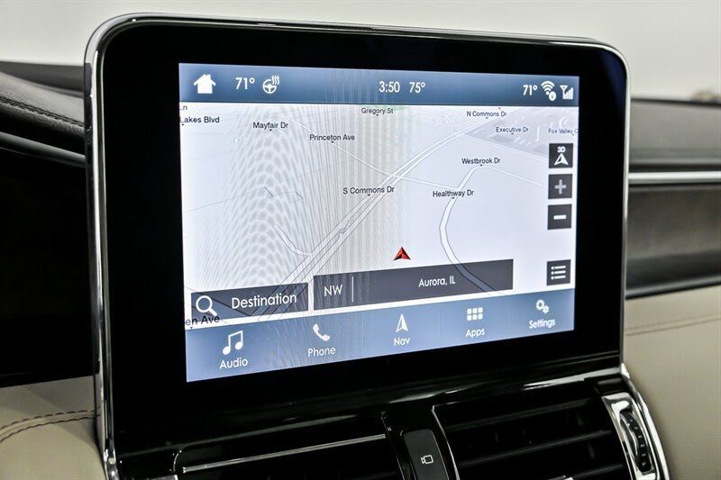 Used 2019 Lincoln Navigator Reserve image 26