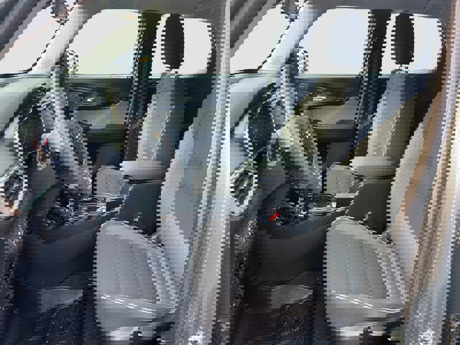 Used 2021 Chevrolet TrailBlazer LS AWD/4WD image 16