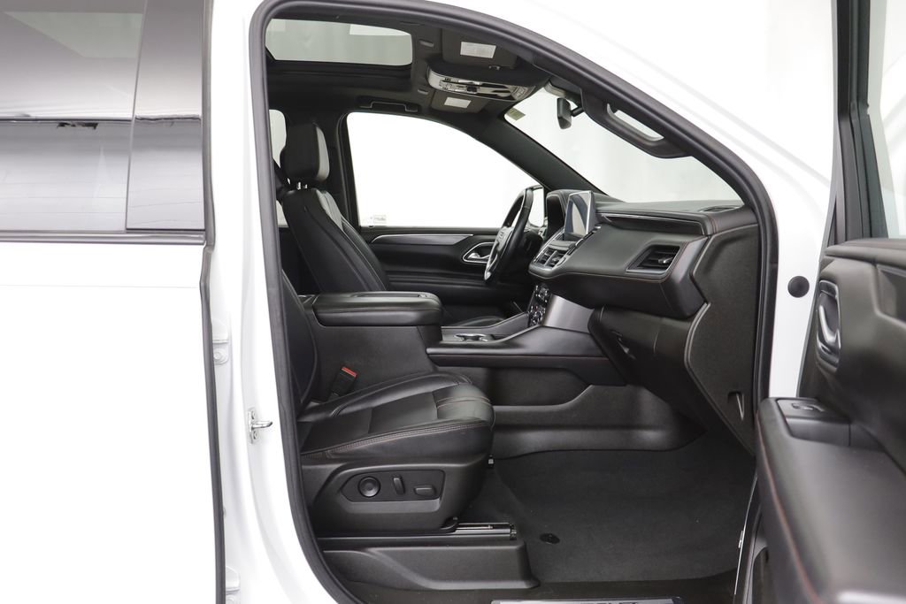 Used 2021 Chevrolet Tahoe RST w/ Luxury Package image 19