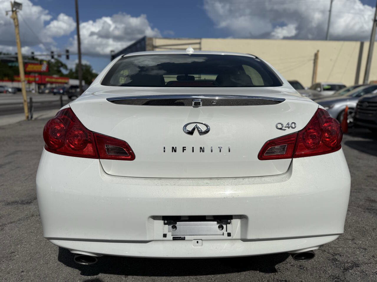 Used 2015 INFINITI Q40 w/ Moonroof Package image 6