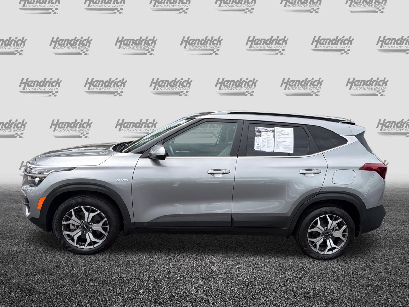 Used 2023 Kia Seltos EX AWD/4WD image 7