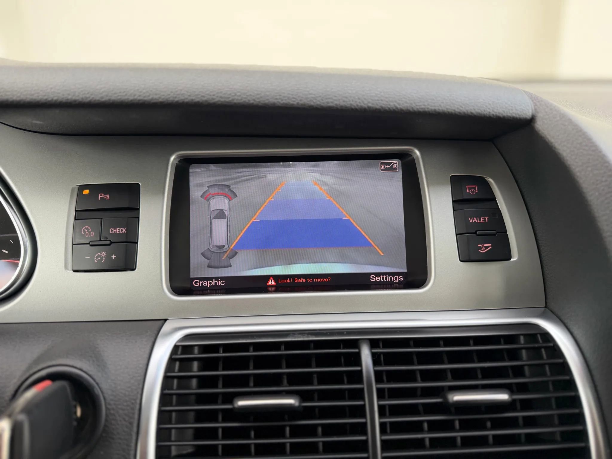 Used 2013 Audi Q7 3.0T Premium Plus image 22