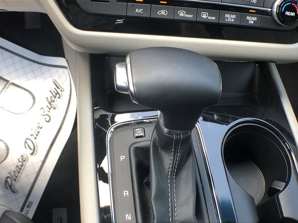 Used 2018 Kia Sedona EX image 39