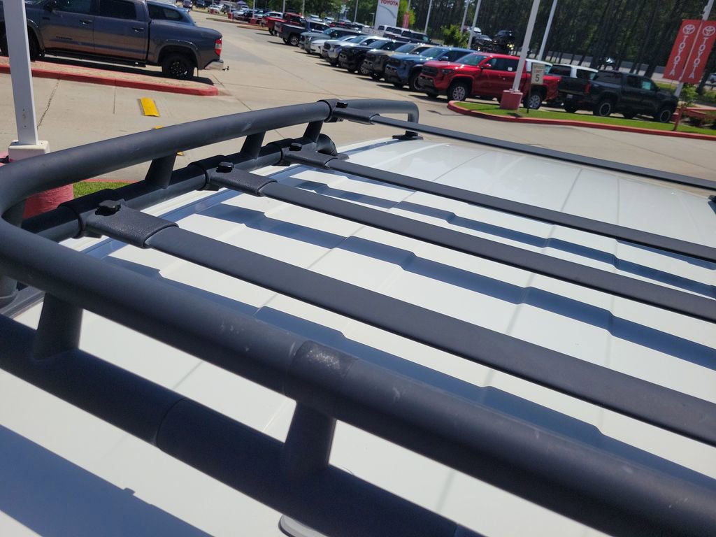 Used 2012 Toyota FJ Cruiser 2WD w/ Upgrade Pkg image 30