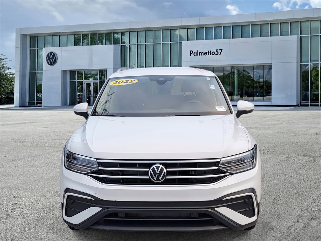 Used 2022 Volkswagen Tiguan SE image 2