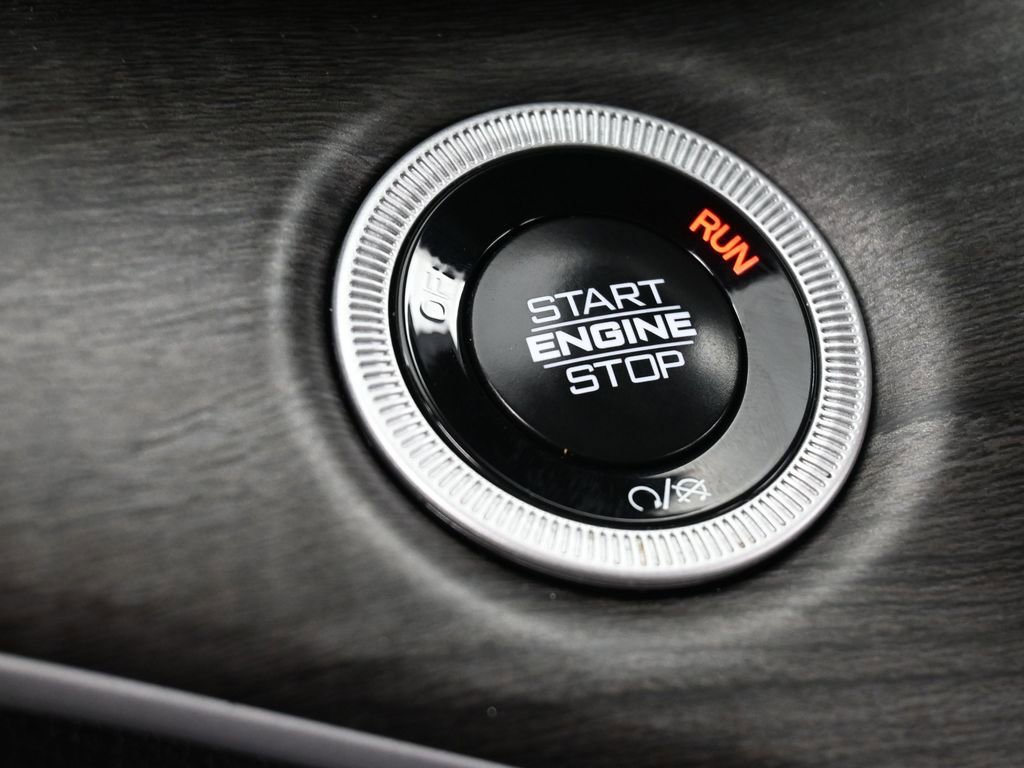 Used 2024 Jeep Grand Cherokee L Limited image 21