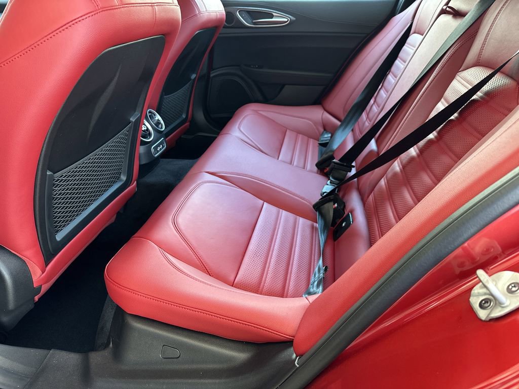 Used 2024 Alfa Romeo Giulia Quadrifoglio RWD image 31