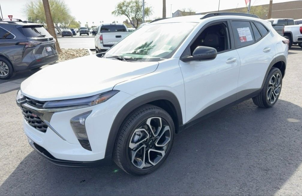 Used 2025 Chevrolet Trax RS w/ Driver Confidence Package