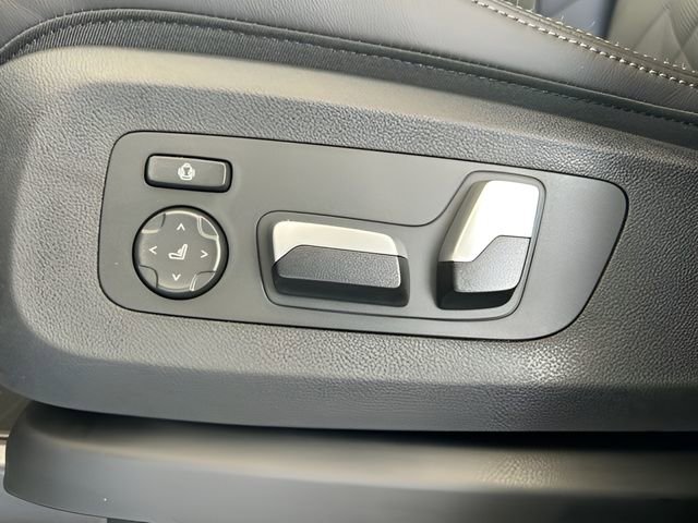 New 2026 BMW X5 xDrive40i w/ Premium Package AWD/4WD image 15