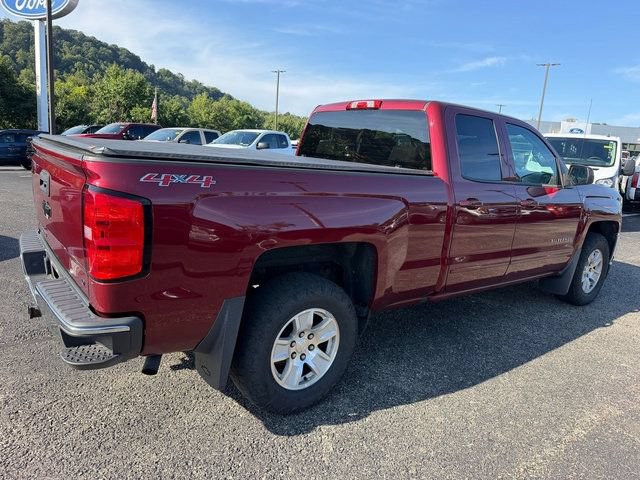 Used 2017 Chevrolet Silverado 1500 LT w/ All Star Edition AWD/4WD image 6