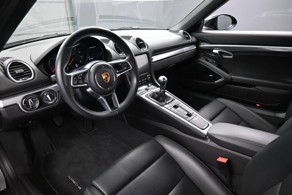 Certified 2024 Porsche 718 Boxster w/ Premium Package RWD image 4