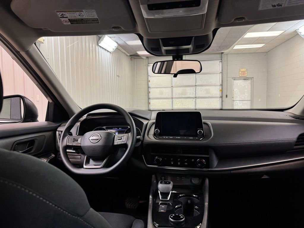 Certified 2025 Nissan Rogue S AWD/4WD image 18
