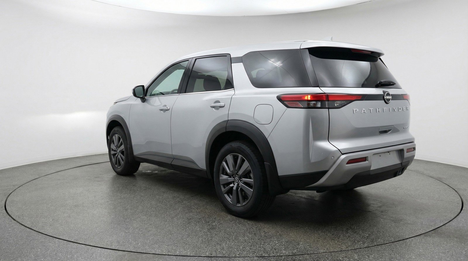 Used 2025 Nissan Pathfinder SV image 6