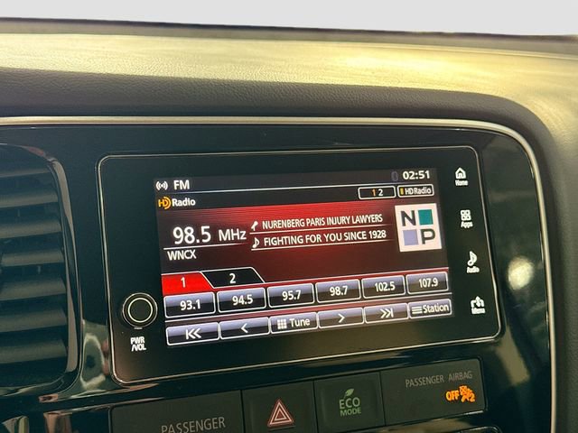 Used 2017 Mitsubishi Outlander SE image 15