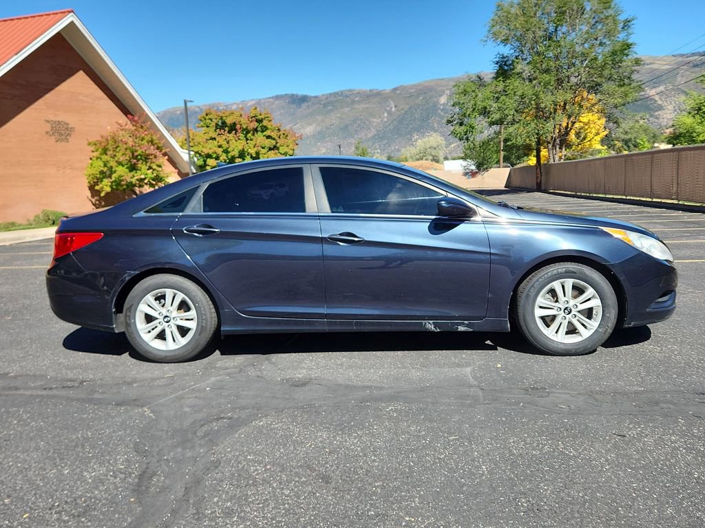 Used 2013 Hyundai Sonata GLS image 2