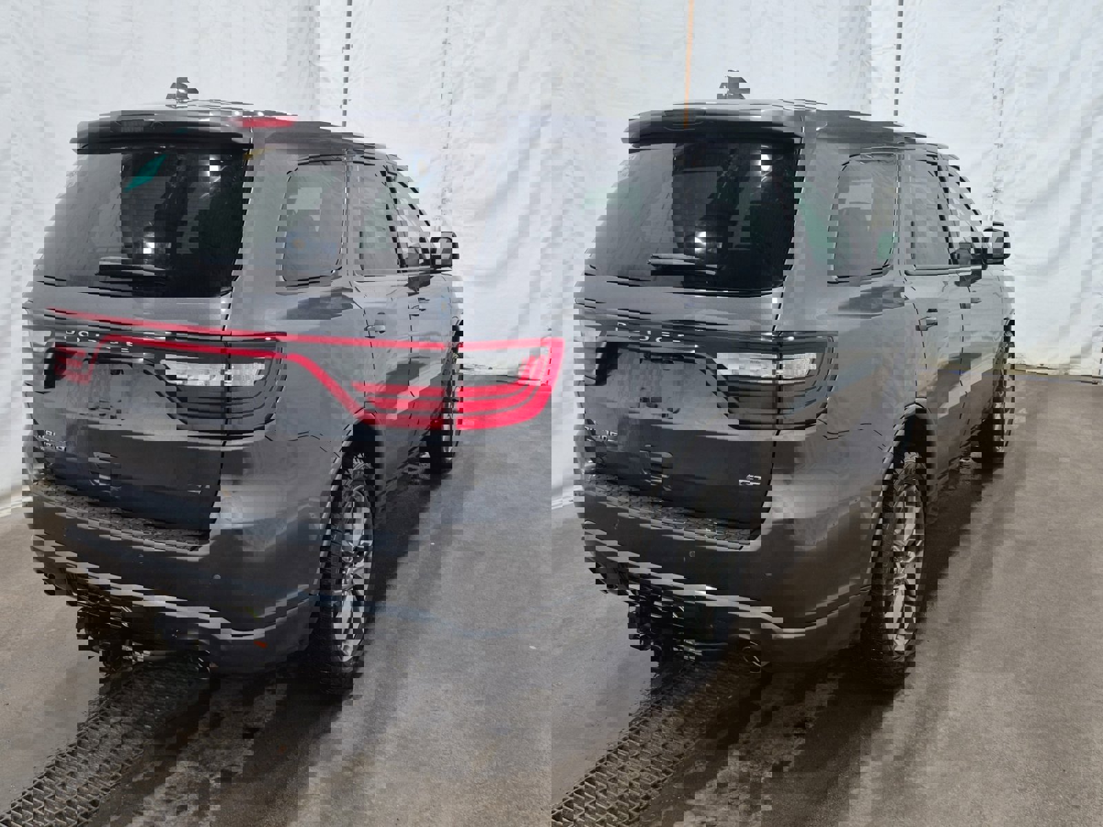 Used 2017 Dodge Durango GT image 3