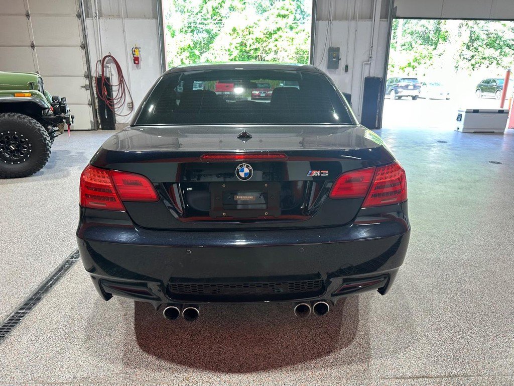 Used 2013 BMW M3 Convertible RWD image 4