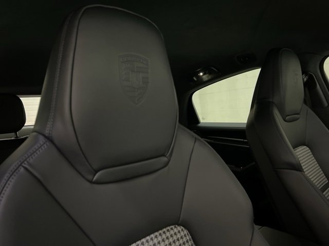 Used 2024 Porsche Cayenne Coupe image 70