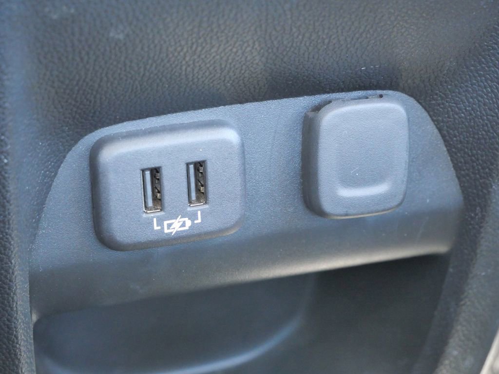 Used 2022 GMC Canyon Denali w/ Denali Black Edition Package image 32