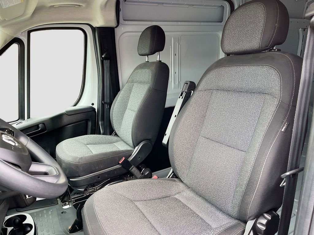 Used 2024 RAM ProMaster 2500 w/ Convenience Group image 18