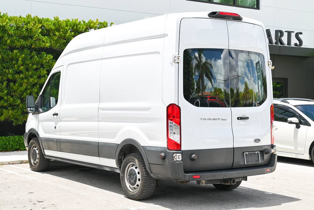 Used 2018 Ford Transit 250 148 High Roof RWD image 6
