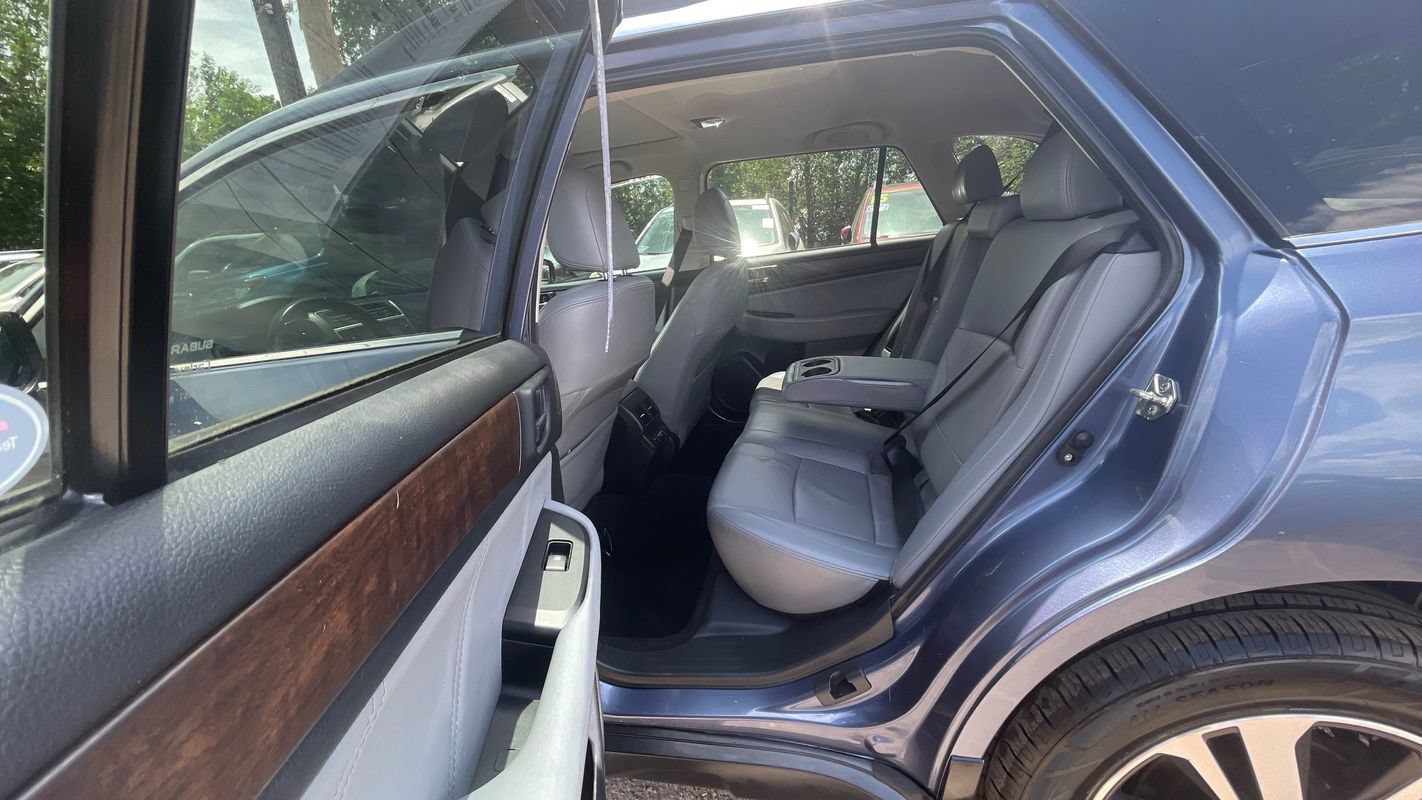 Used 2018 Subaru Outback 2.5i Limited AWD/4WD image 21