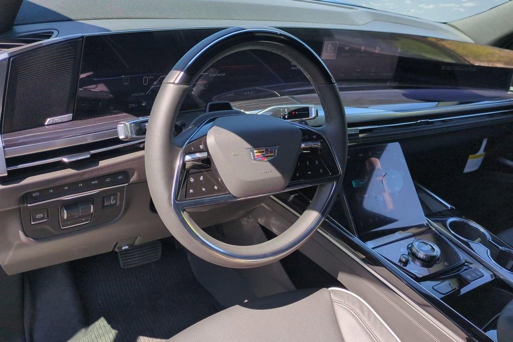 Used 2026 Cadillac Escalade ESV Sport w/ Touring Package image 9