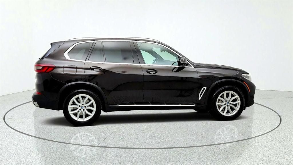 Used 2022 BMW X5 xDrive40i w/ Premium Package AWD/4WD image 7