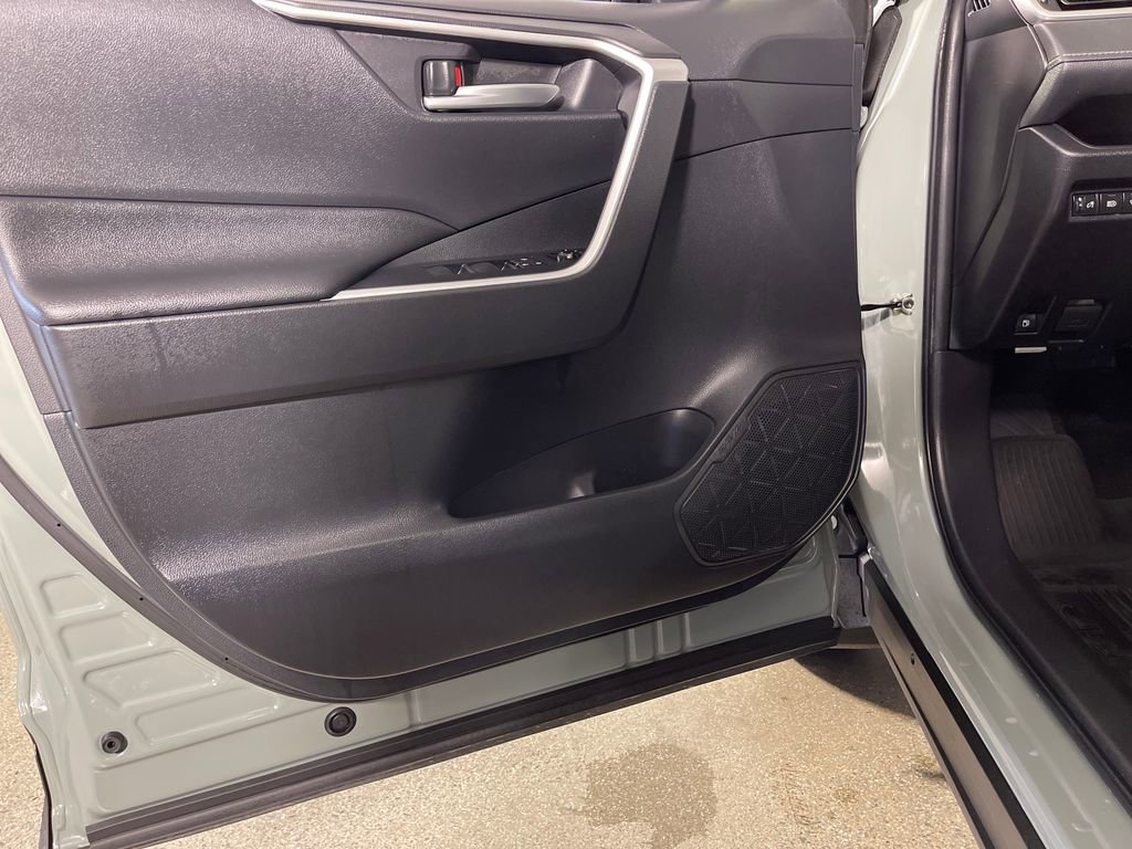 Certified 2021 Toyota RAV4 XLE w/ Convenience Package image 17