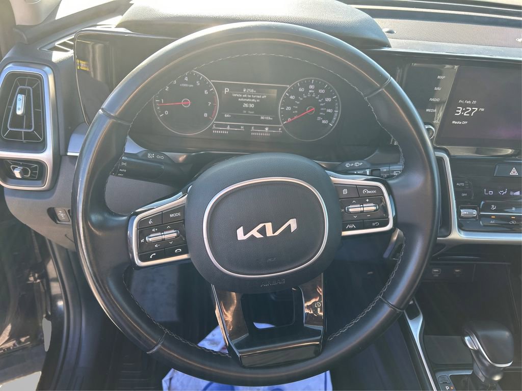 Used 2022 Kia Sorento S w/ Panoramic Sunroof Package image 20