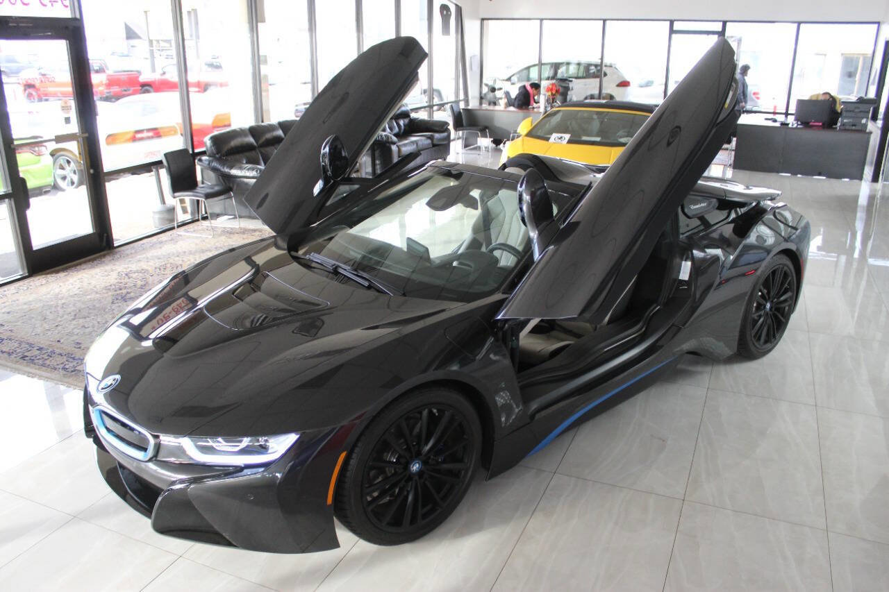 Used 2019 BMW i8 Roadster image 2
