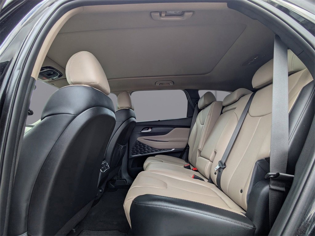 Used 2023 Hyundai Santa Fe SEL w/ Premium Package image 14