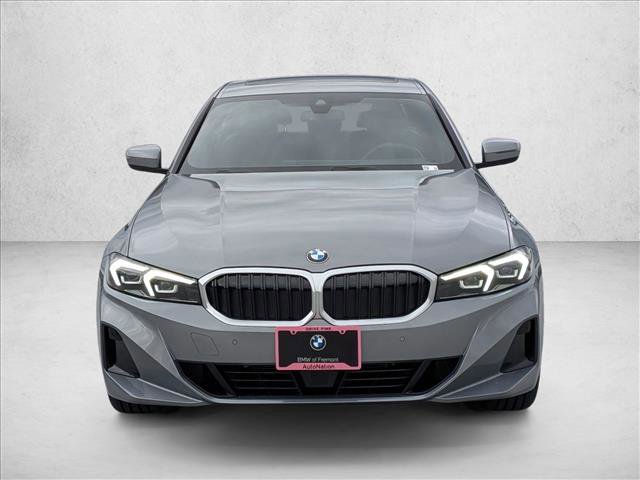 Used 2025 BMW 330i Sedan w/ Convenience Package RWD image 2